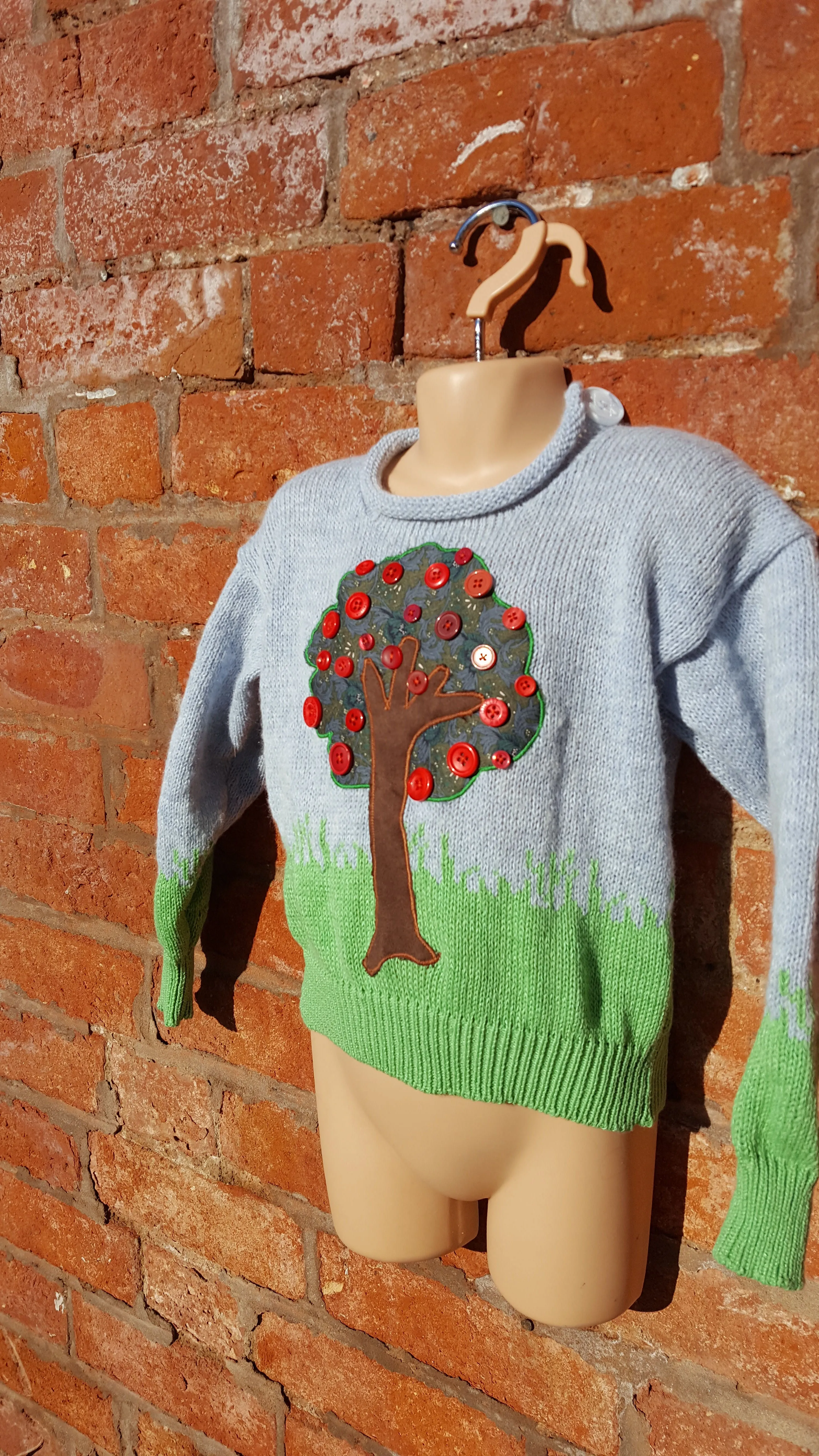 Apple tree, childs fair isle and applique jumper to fit age 4 chest size 26 inches