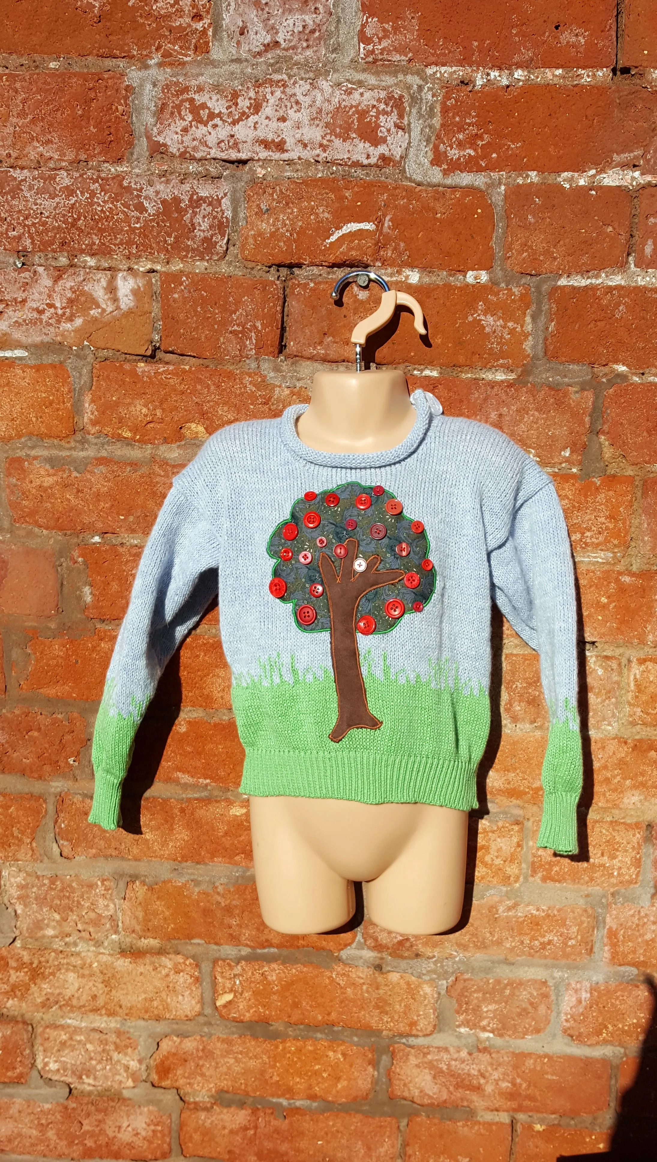 Apple tree, childs fair isle and applique jumper to fit age 4 chest size 26 inches