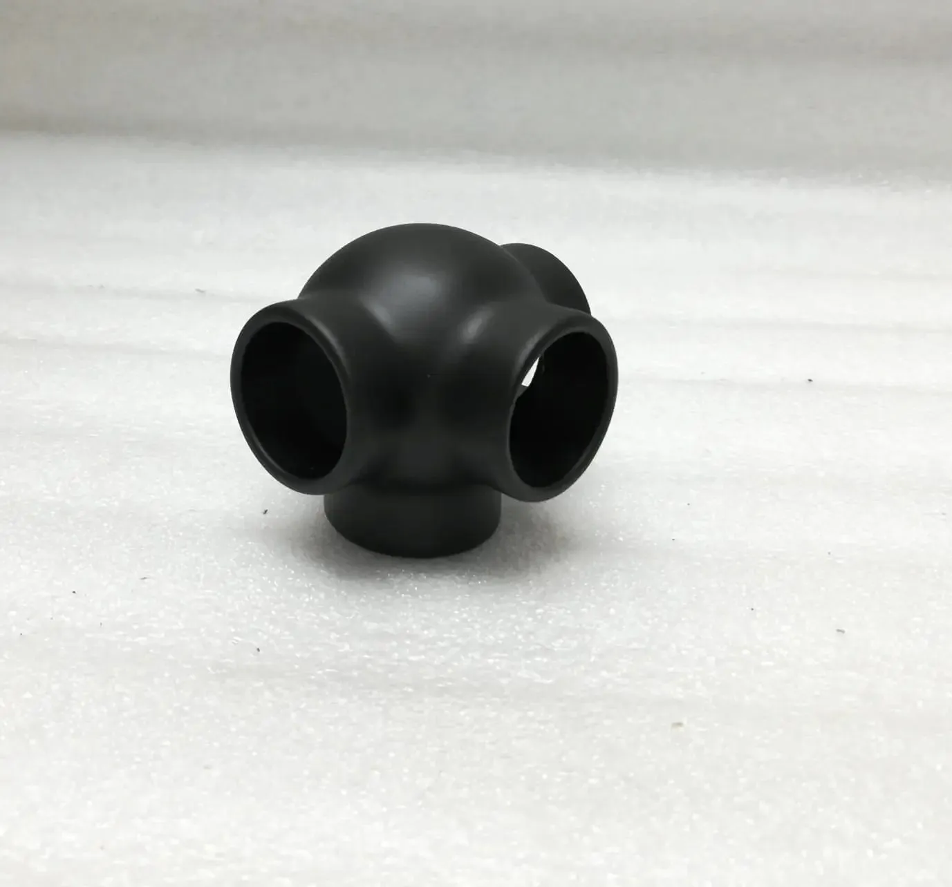 Ball Side Outlet Tee for 1" Tubing