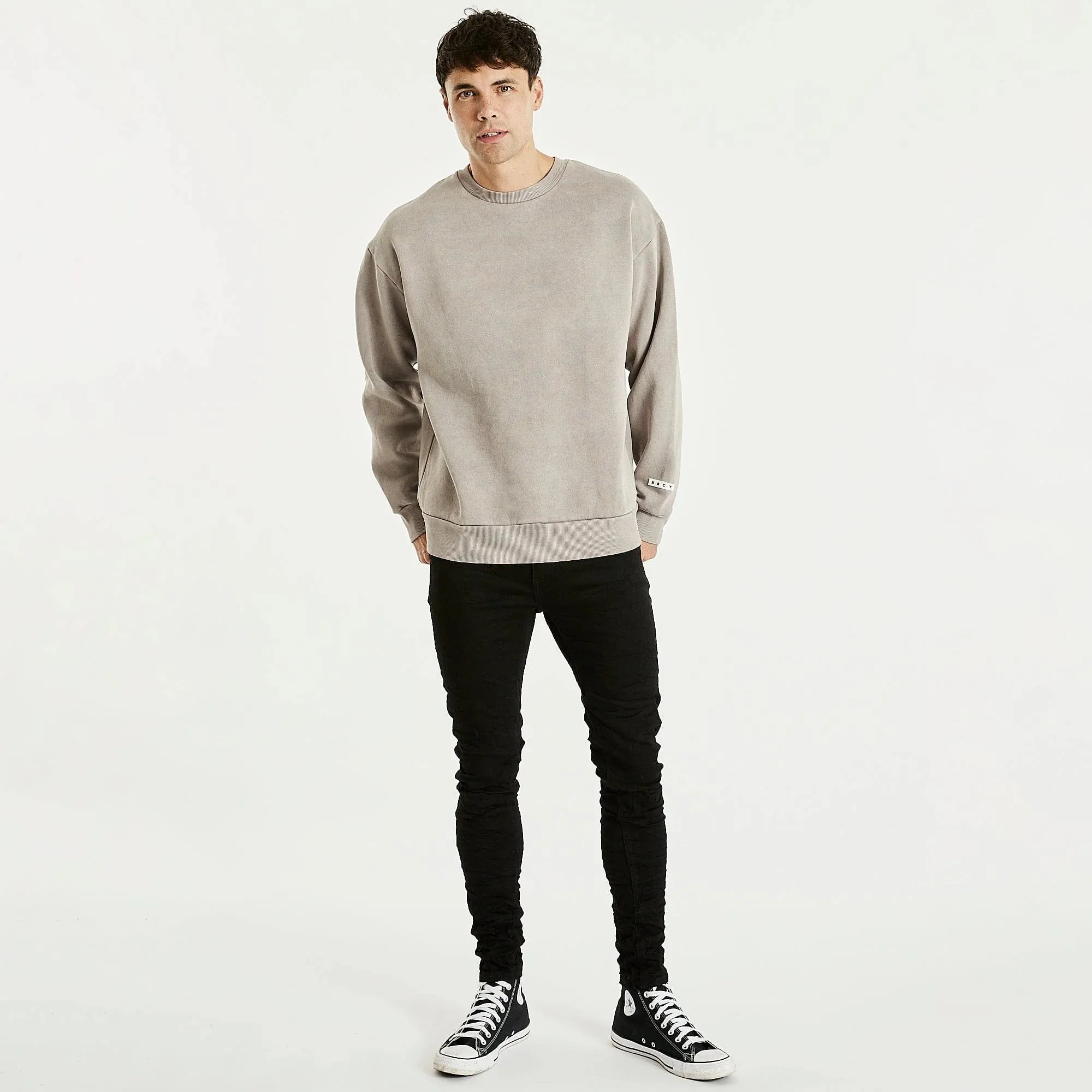 KISS CHACEY Mens Essentials Crew Neck Jumper - Pigment Gull