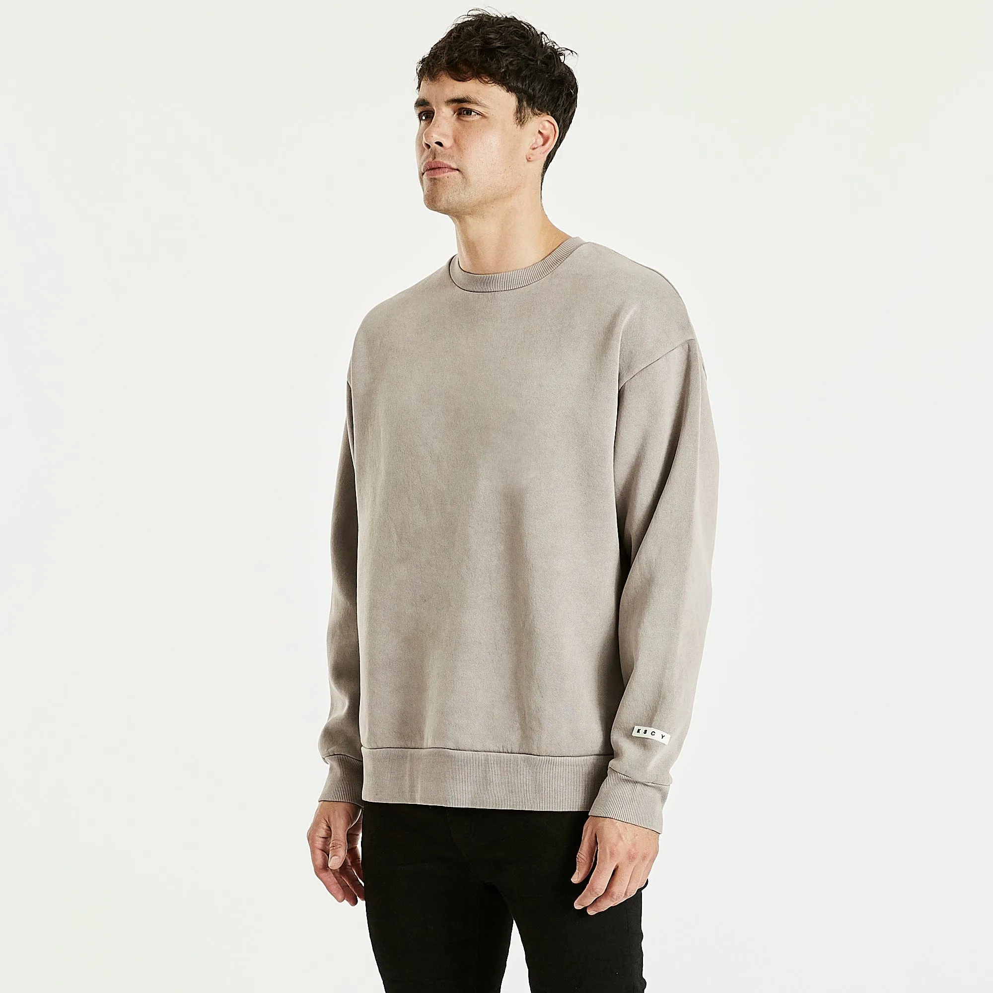 KISS CHACEY Mens Essentials Crew Neck Jumper - Pigment Gull