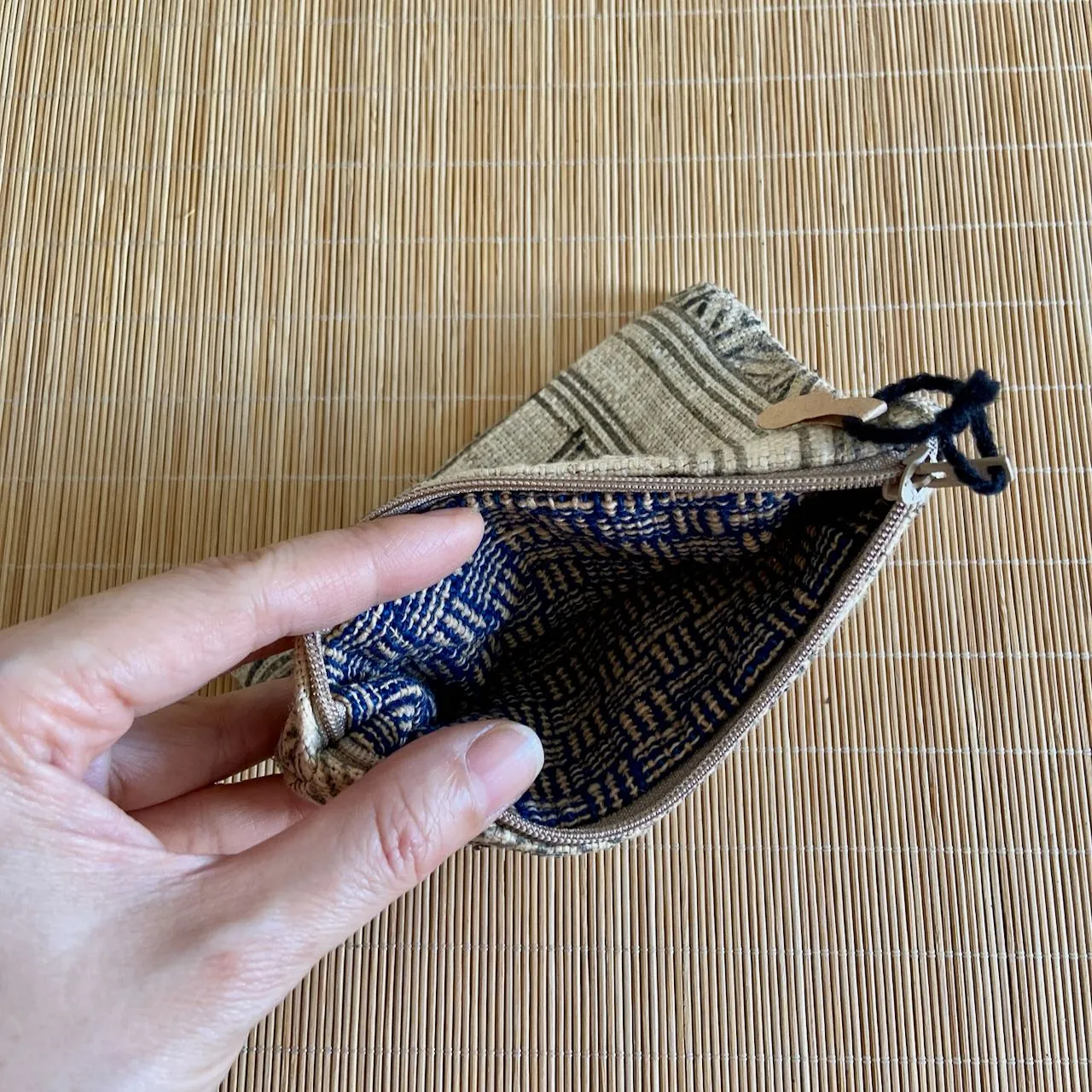 Laotian Hemp Batik Pouch (Beige Small)