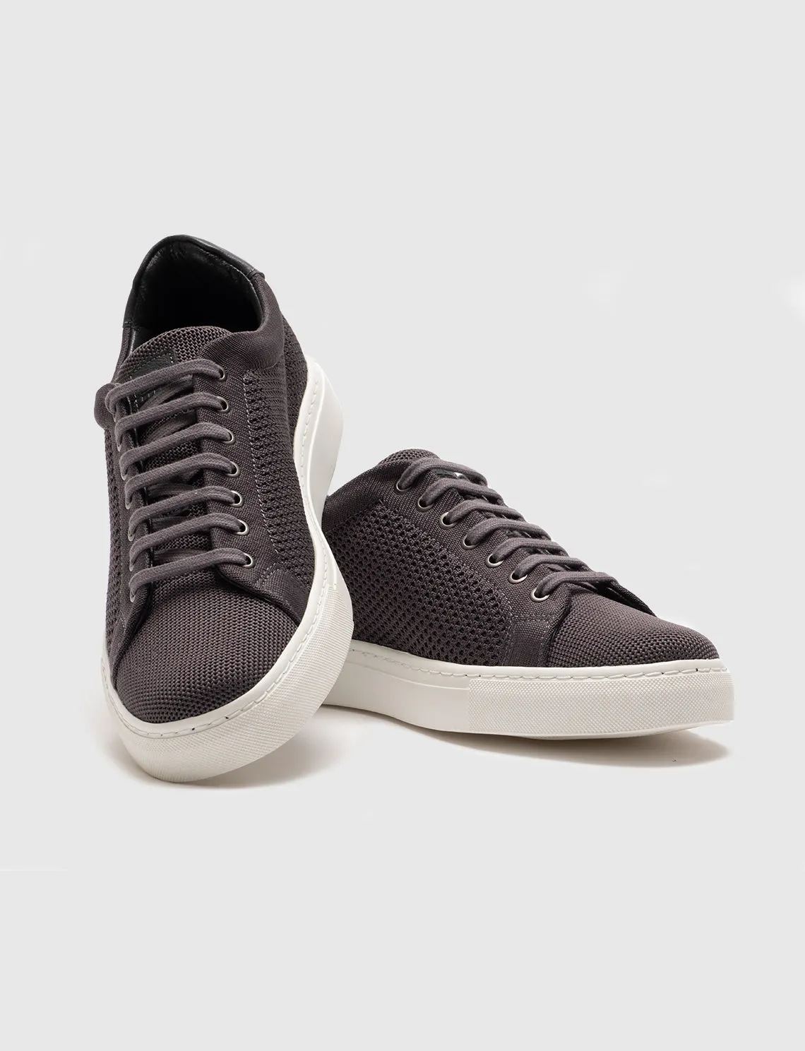 Men Grey Low Top Knit Shoes