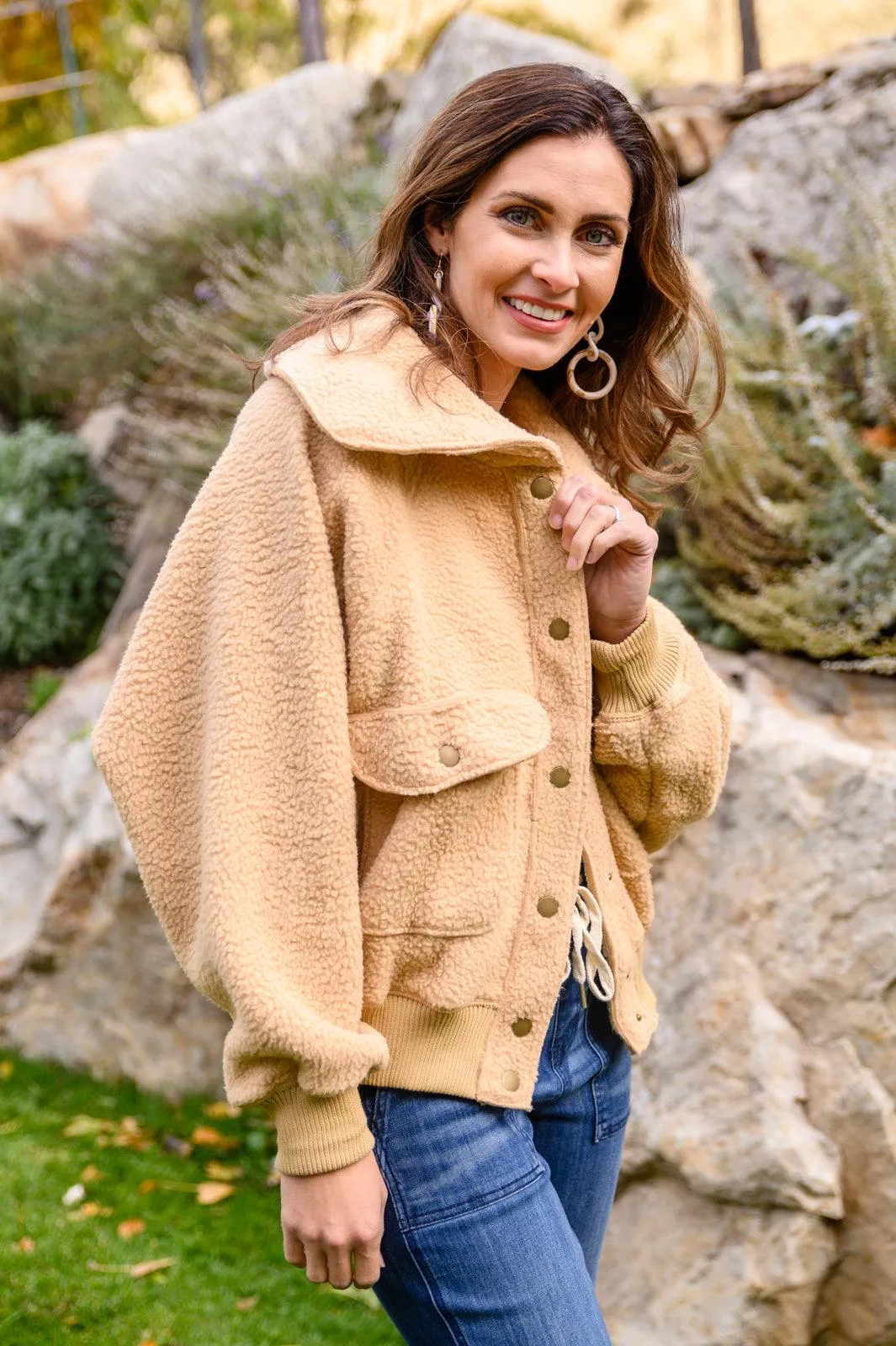 Mia Sherpa Jacket In Taupe