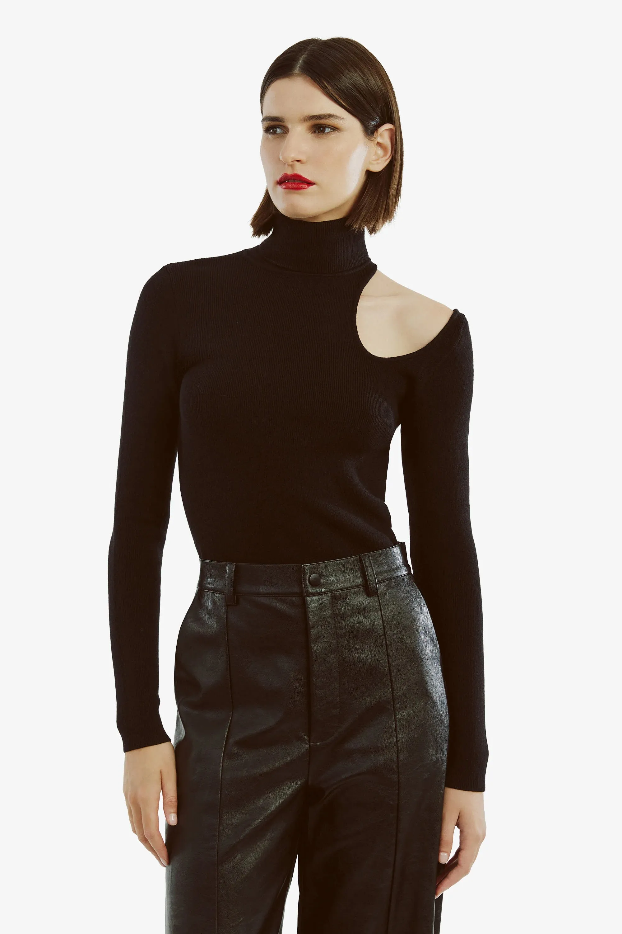 Olesa Asymetric Knit Top