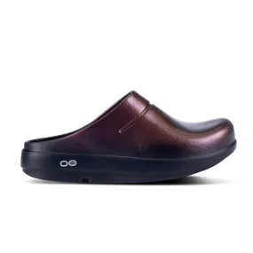 'OOFOS' Women's OOcloog Luxe Slip On - Cabernet