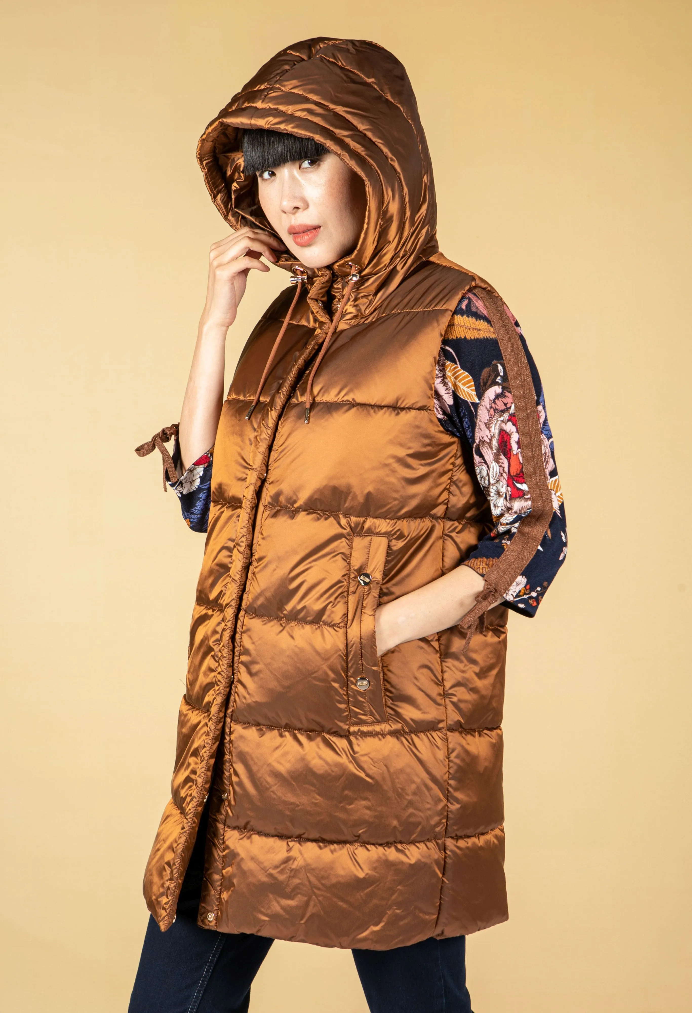 Quilted Long Hooded Gilet in Sunset Bronze