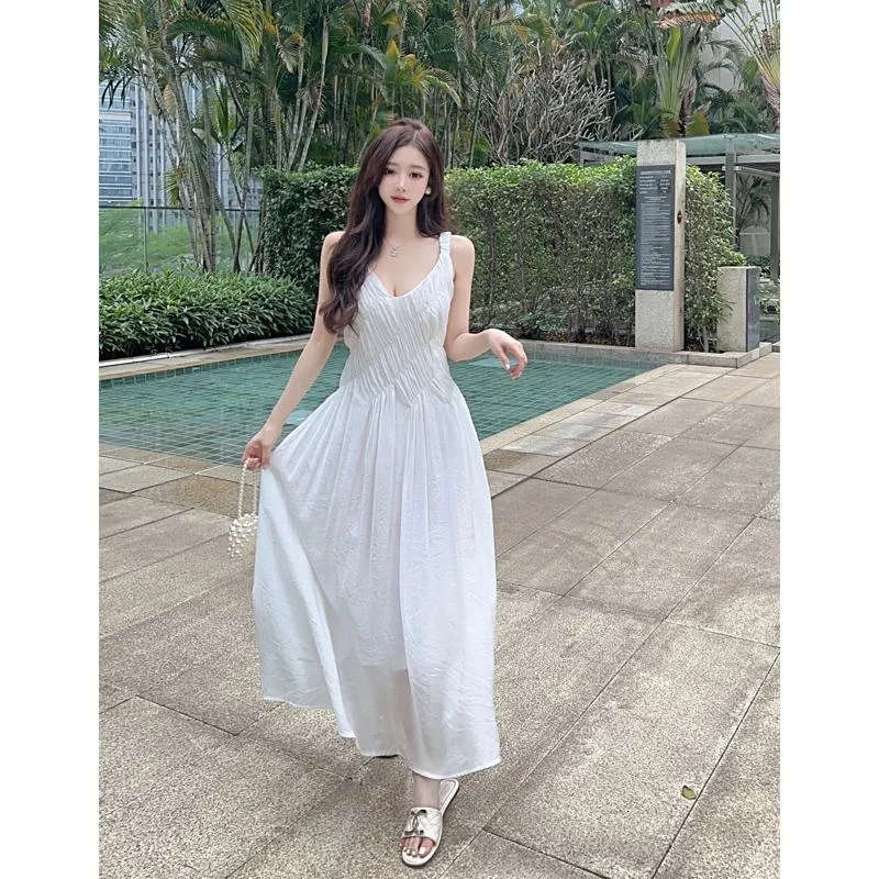 Slimming Simplicity Pleated Fairy Dress