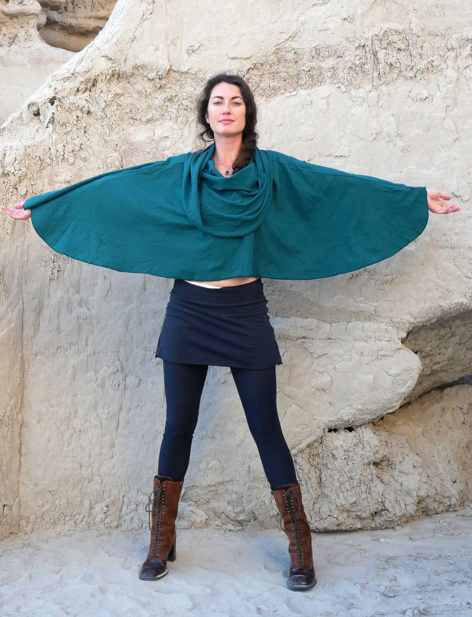 Super Cowl Aphrodite Cropped Cape