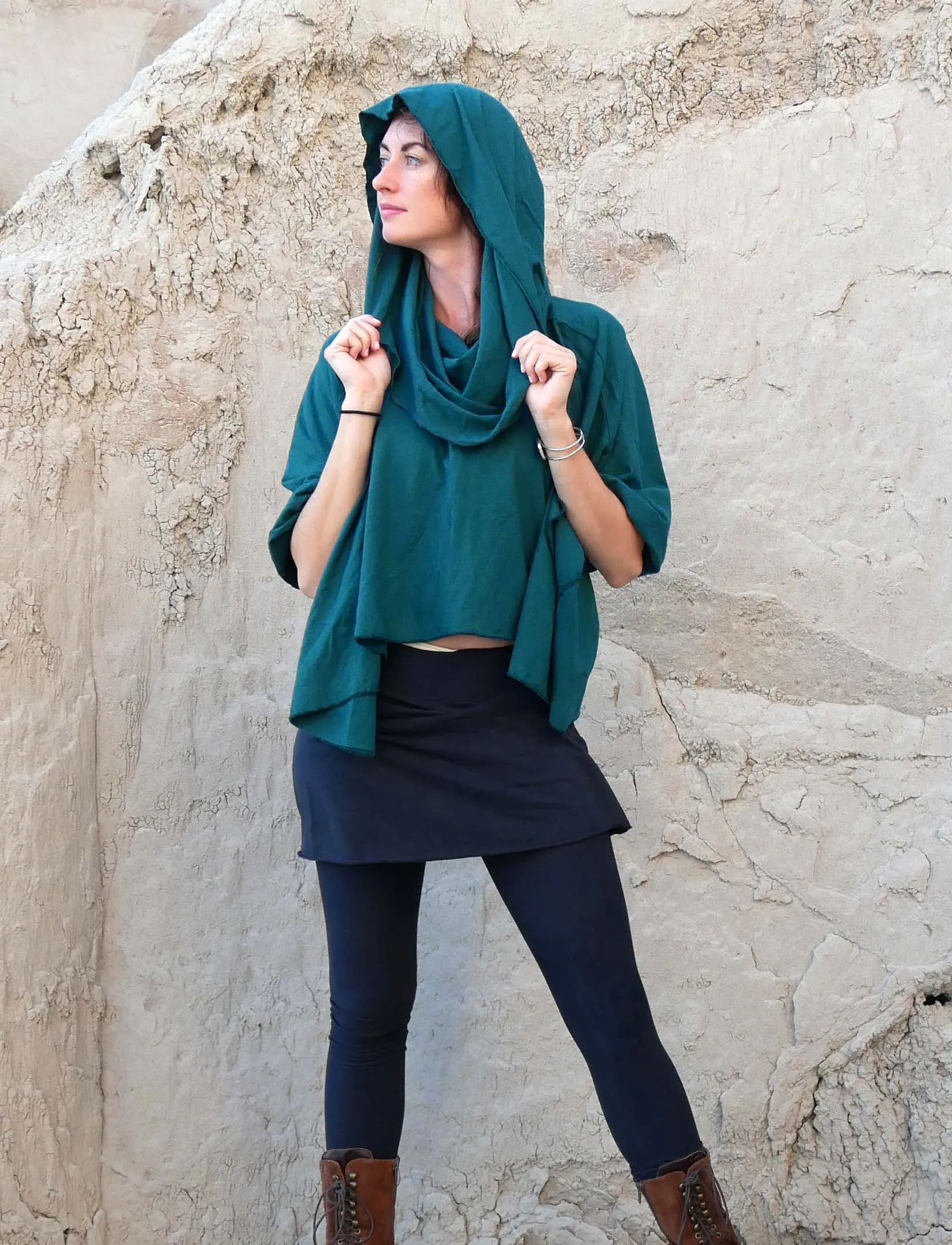 Super Cowl Aphrodite Cropped Cape