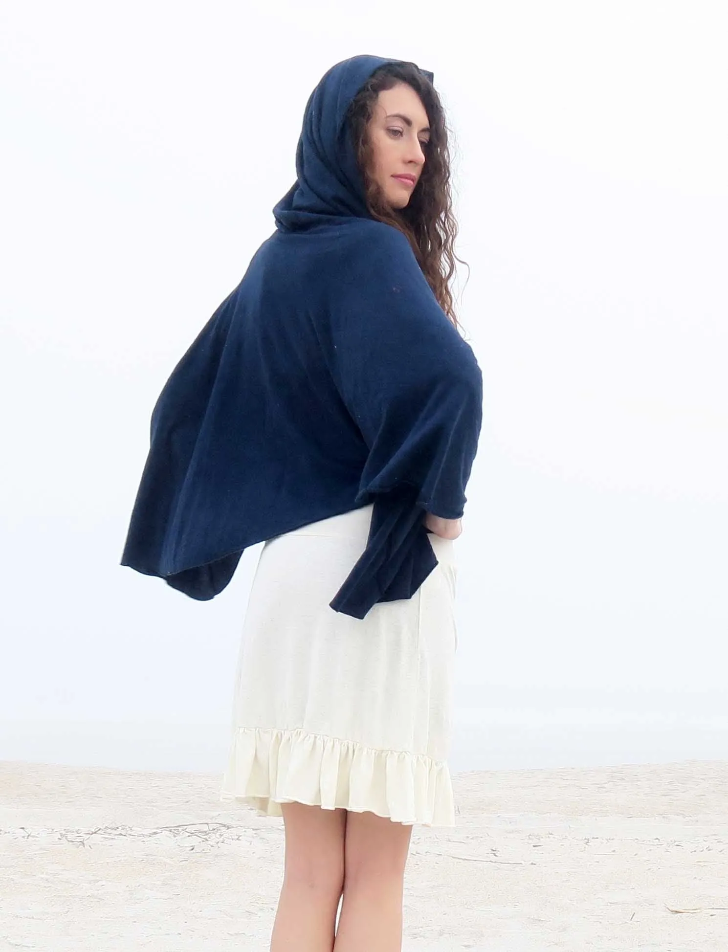 Super Cowl Aphrodite Cropped Cape