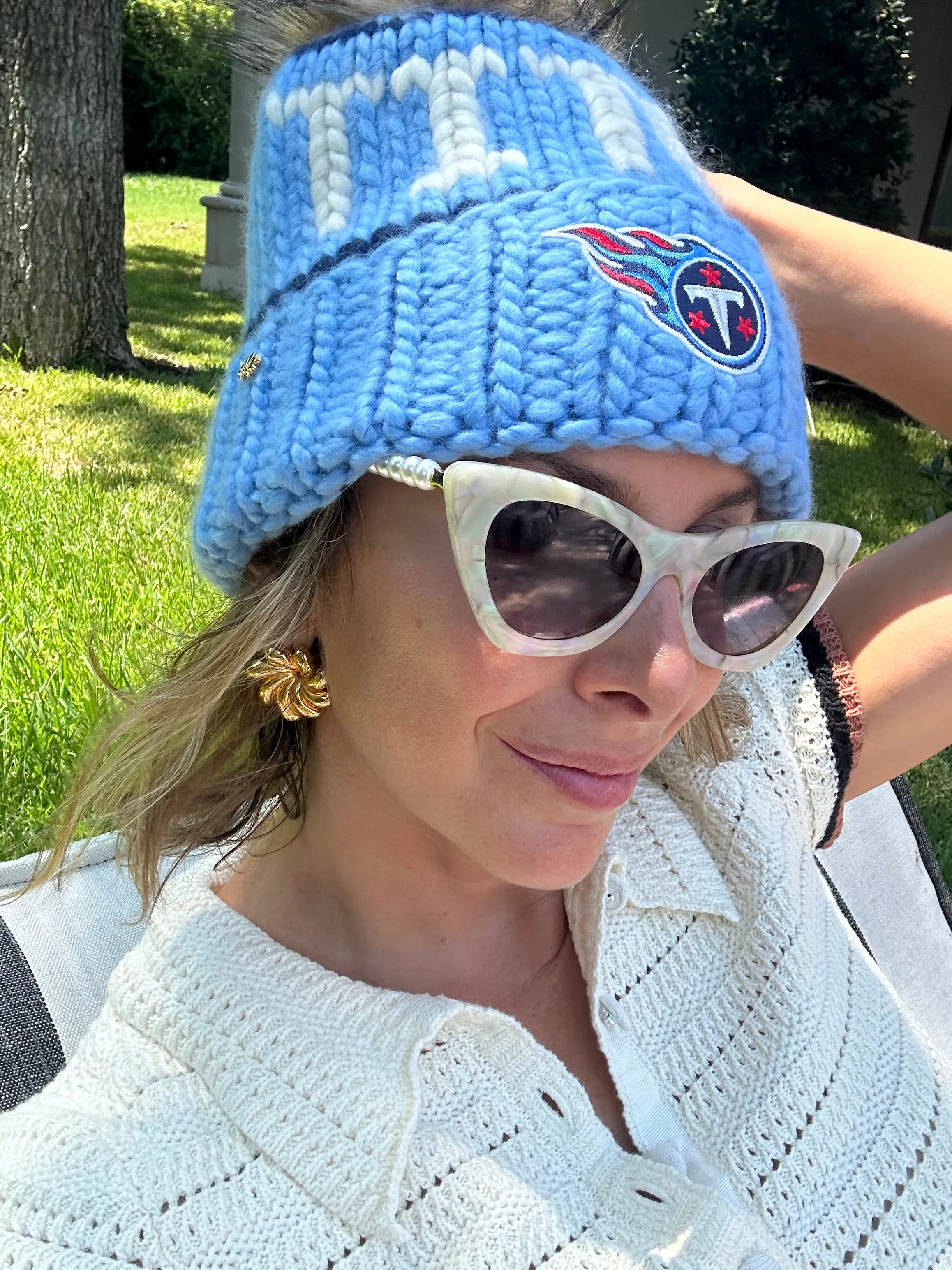 TENNESSEE TITANS LELE SADOUGHI X NFL SKY BEANIE FAUX FUR POM