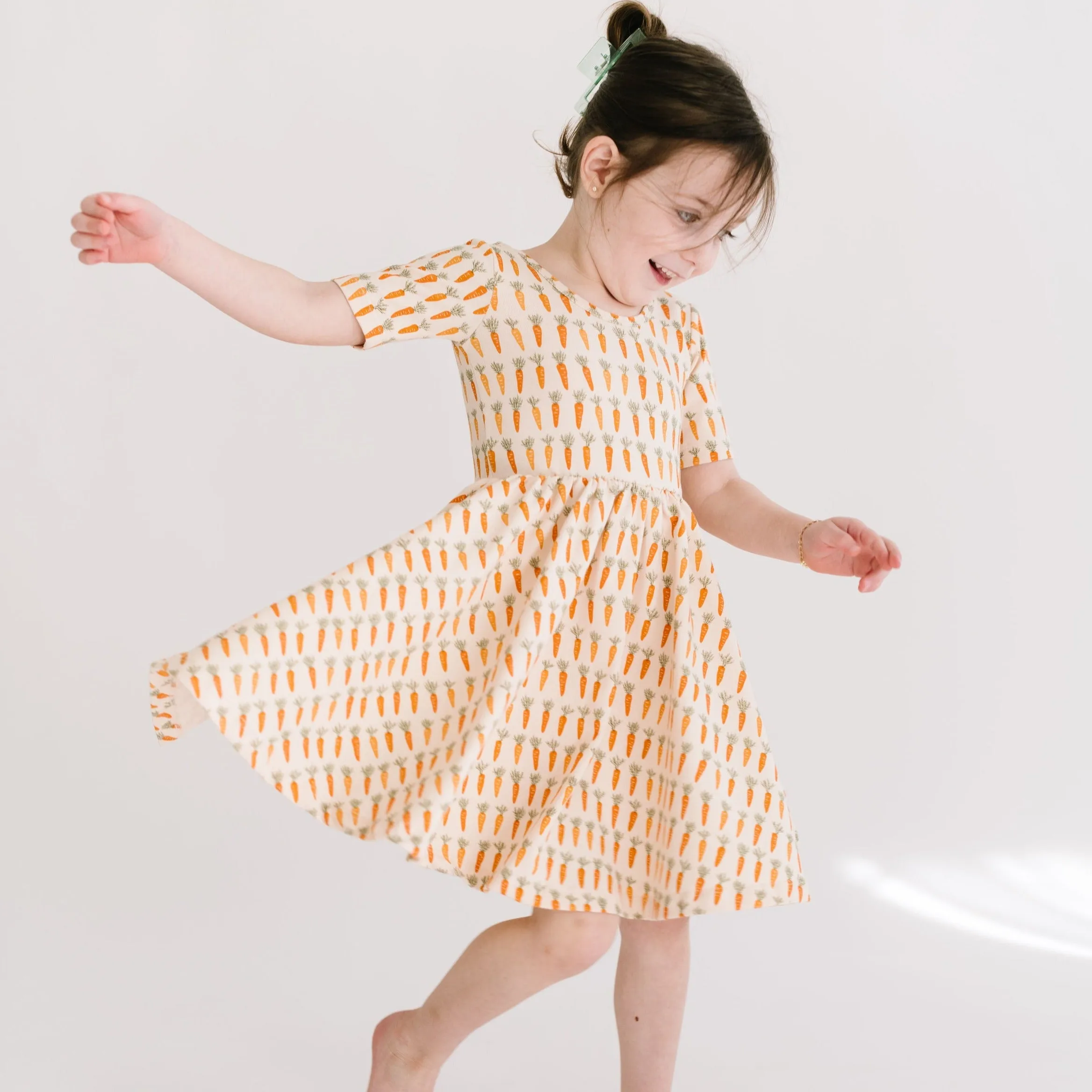 The Short Sleeve Ballet Dress in Carrots