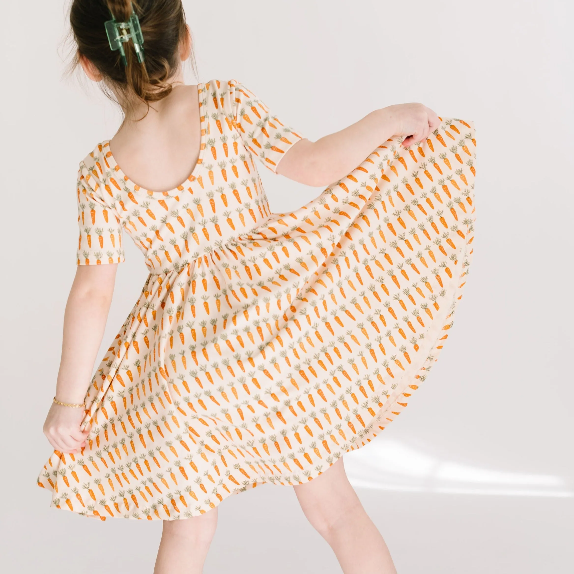 The Short Sleeve Ballet Dress in Carrots