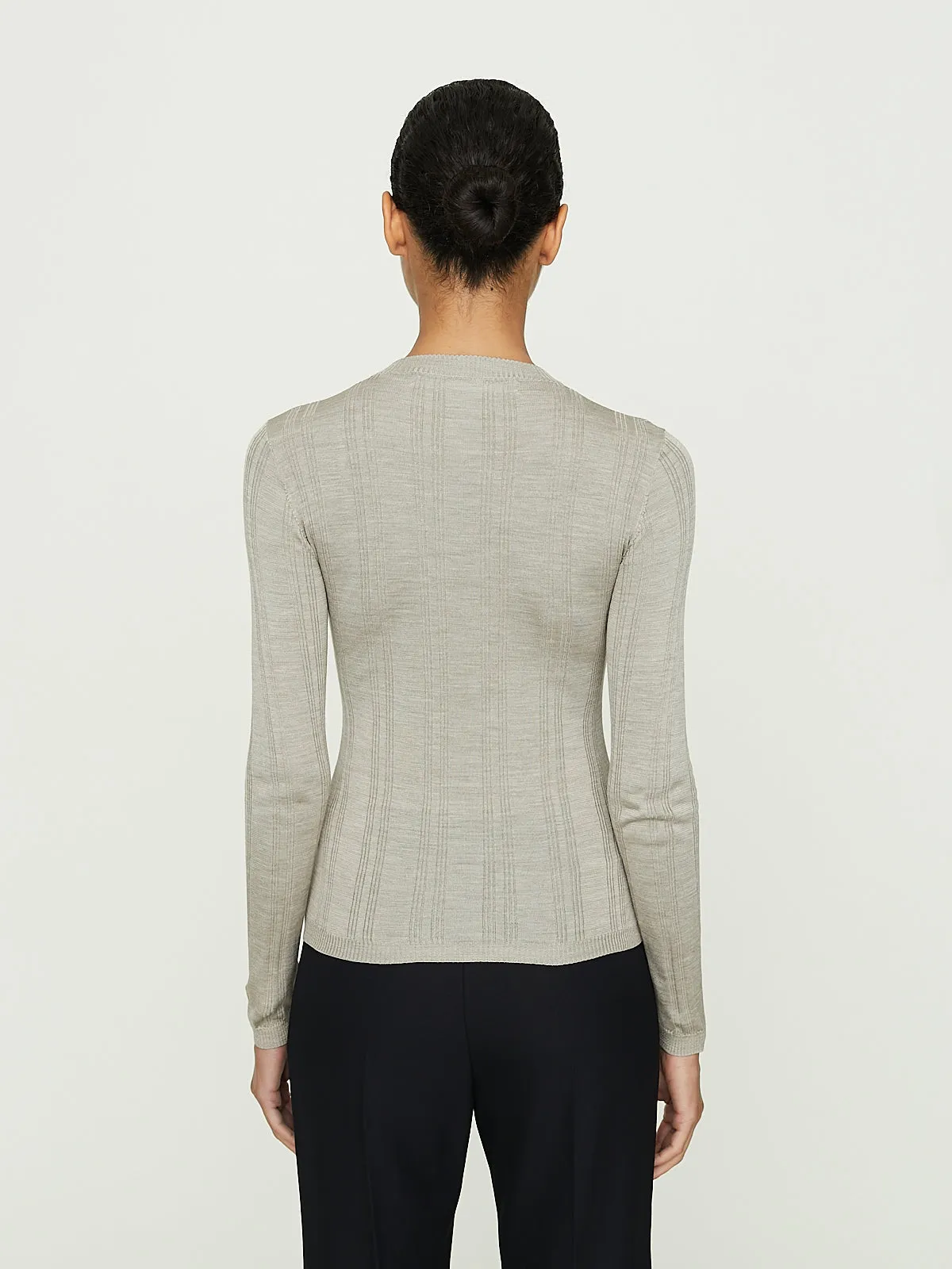 V-Neck Jumper in Heather Oat