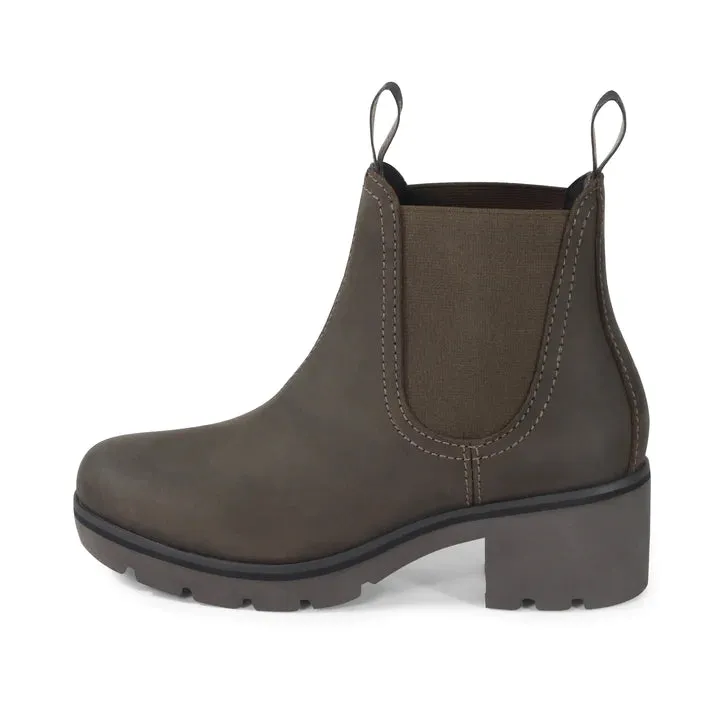 Women's Bussola Palermo Chelsea Boots Color: Walnut